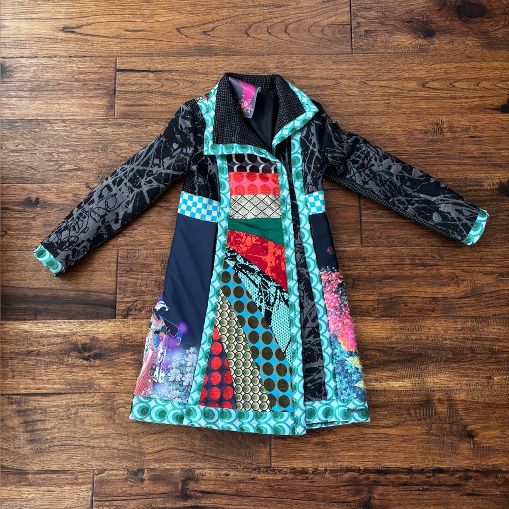 Desigual Women's Coat Sz 38 Tapestry Artwork Jacket  Sz 38